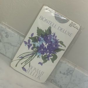 Bonwit Teller grey/pink rose panty hose/tights